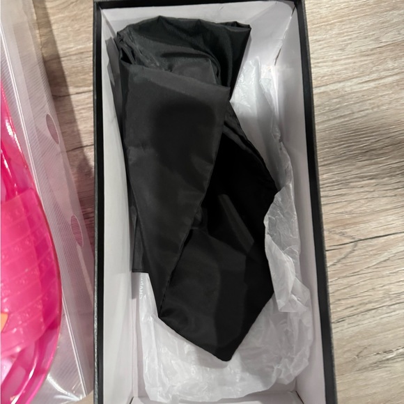 Chanel pink jelly slides size 41 box included - Picture 5 of 7